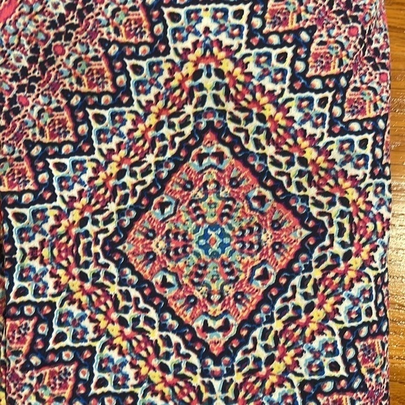 Jessica Simpson M colourful boho wide leg culottes with side zip and clasp - Picture 8 of 8